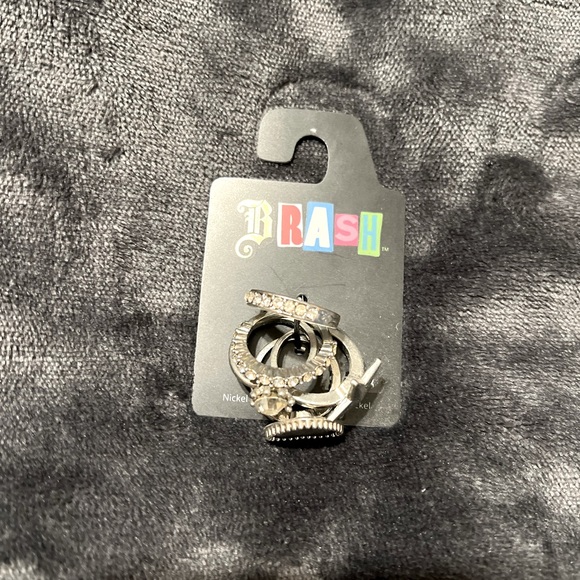 🌼 Set Of 5 Rings - Picture 2 of 4